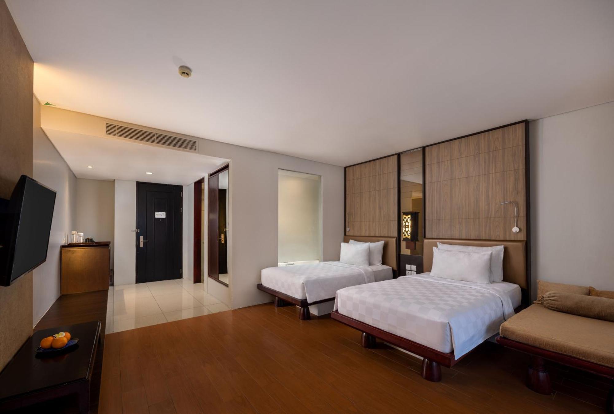 สวิส เบลรีสอร์ต วาตู จิมบาร์ Hotel ซานูร์ ภายนอก รูปภาพ
